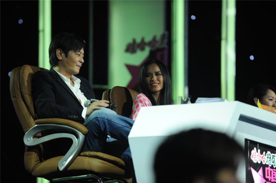 《中国星力量》第三期杨钰莹失控痛哭现场飙泪