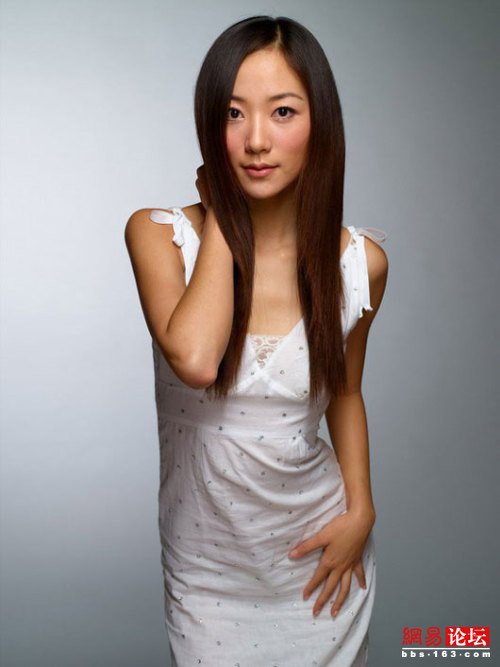  y姓 男演员撒娇卖萌求包养女制片人 揭秘娱乐圈