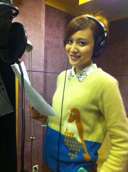 叶一茜全新单曲首发 《阳光路牌》传递正能量