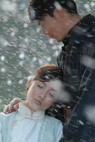 吕一领衔《新一剪梅》 获赞“最令人心动面孔”