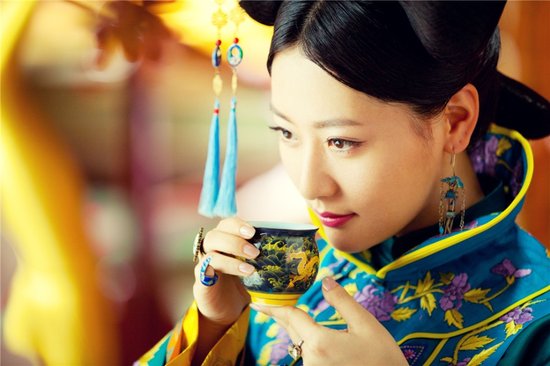 白冰《宫2》挑战高难度角色 勇斗深宫三千佳丽