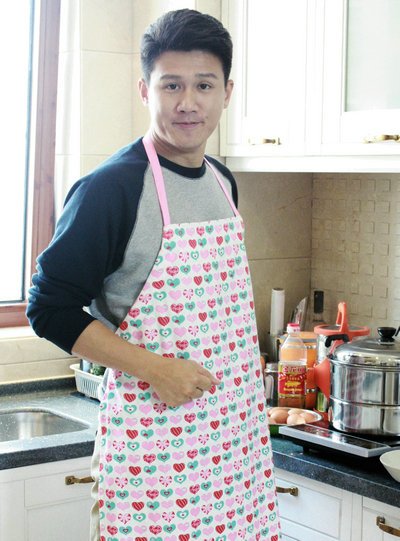 佟悦加盟新剧《老男孩》 争当家庭“好煮夫”