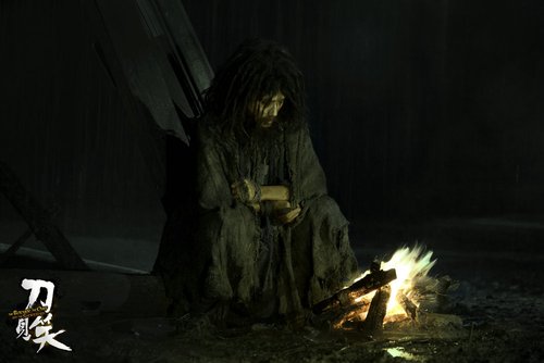 《刀见笑》安藤政信造型曝光 哑巴厨师变犀利哥