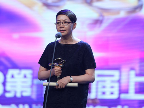 视后宋丹丹：打消退休念头 希望能拿三届视后