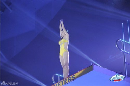 周韦彤跳水疑走光爆乳 实景镜头全纪录(组图)