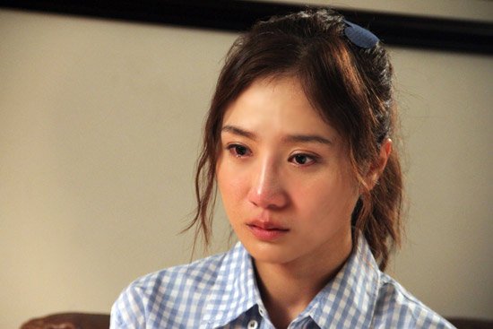 《遍地阳光》热拍  瞿麟曼 生活化表演接地气_