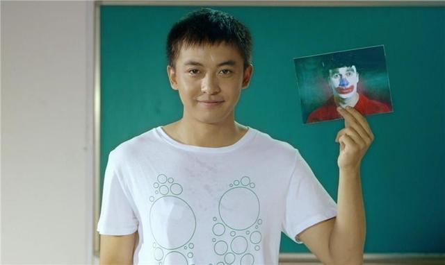 《腾空》第二集今上线 台词周星驰镜头王家卫