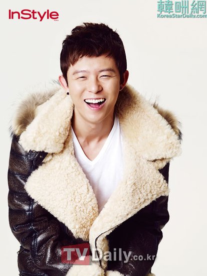 33岁安胜浩最新造型照公开 似可爱少年(图)