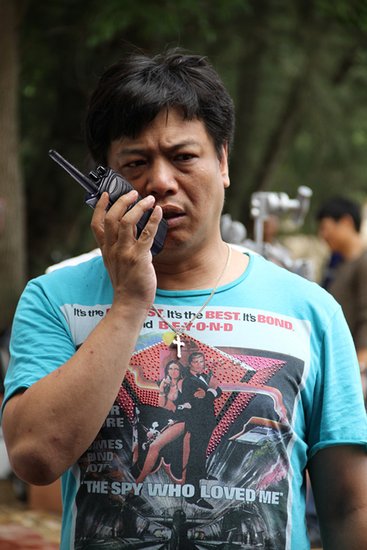 金牌配角转身幕后 “如花”李健仁成剧组开心果