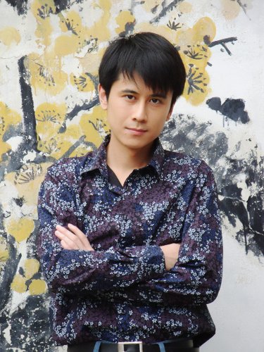 严崑加盟李大为导演新作 与王茜华戏里母子情深