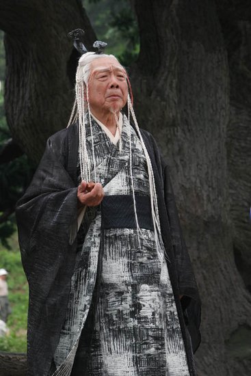 午马出山化身“彭太祖” 献艺《麻姑献寿》_娱乐_腾讯网