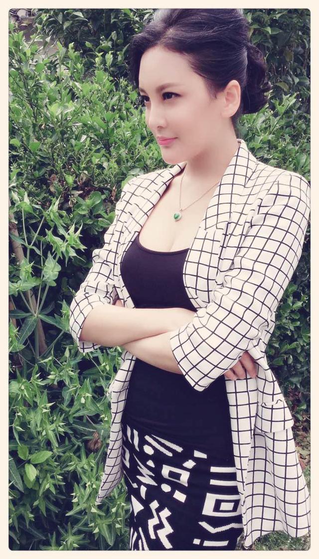 《新欢喜冤家》热拍 吴谨西不惧落水显敬业精神