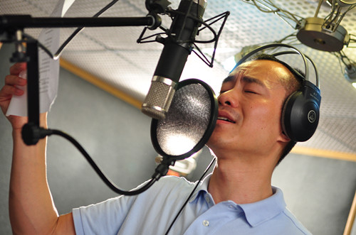 邱启明首开处子腔 演唱《我们约会吧+》主题曲