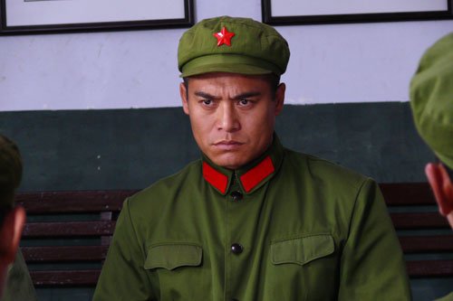 《十一级台阶》全国热播 沙溢黑子对手戏看点足