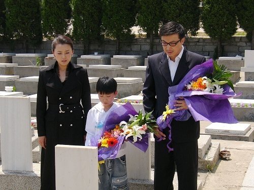 《不离不弃》完美收官 李鑫雨剧中天堂得安慰