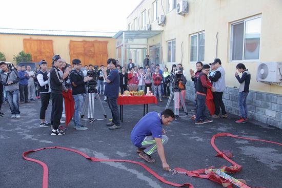 喜剧《大话蛇仙》开机 胥渡致敬《新白娘子》