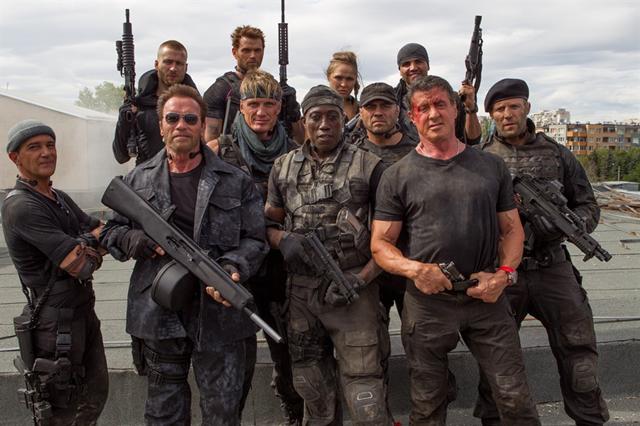 腾讯一周免费首播 《敢死队3》集结动作明星