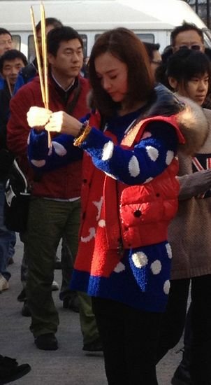 唐嫣为《格子间女人》剪20年长发 演绎女强人