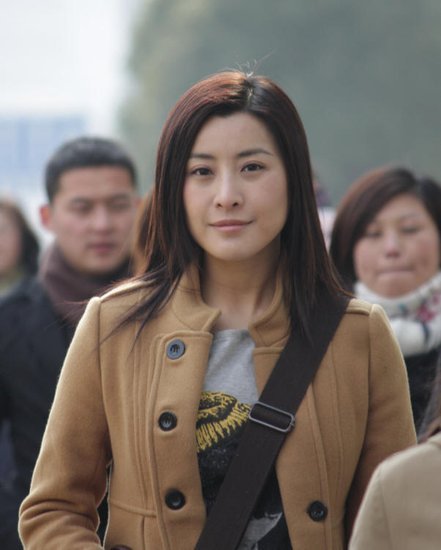 《红玫瑰黑玫瑰》热播 王雅捷<em>刘晓庆</em>王姬互飙