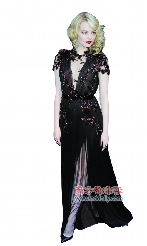 《神奇蜘蛛侠》展开宣传 艾玛斯通登杂志封面