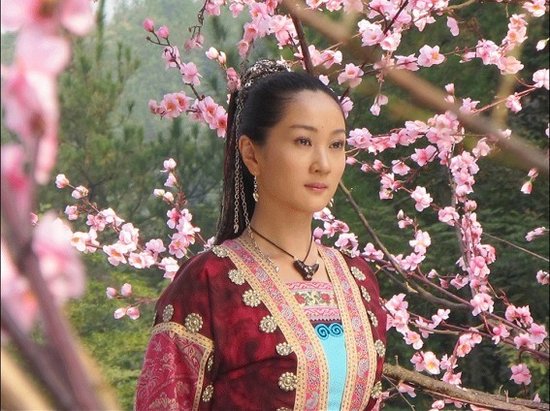 《风雨梵净山》将登陆 许还幻红装上阵霸气十