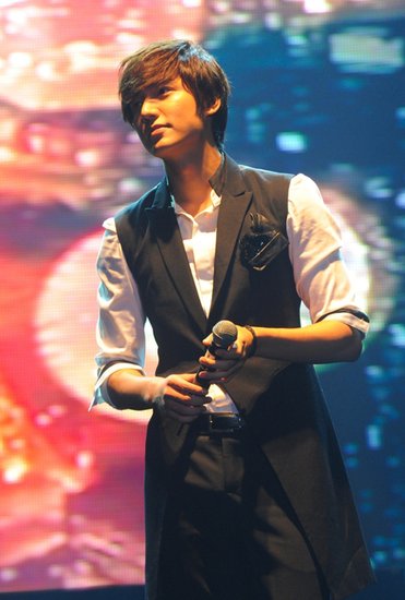 李民浩泰国大受欢迎 粉丝见面会门票销售一空