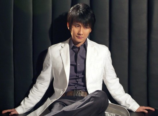 蓝雨宣传新作马不停蹄+运动受