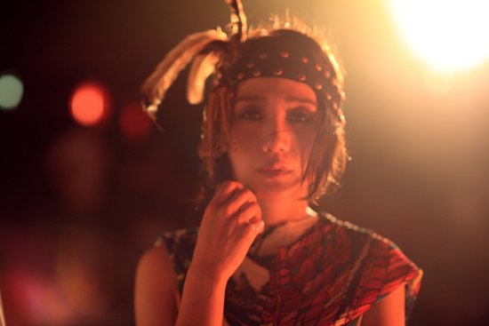 阿朵《世间没有一无所有的人》 有一种爱叫勇