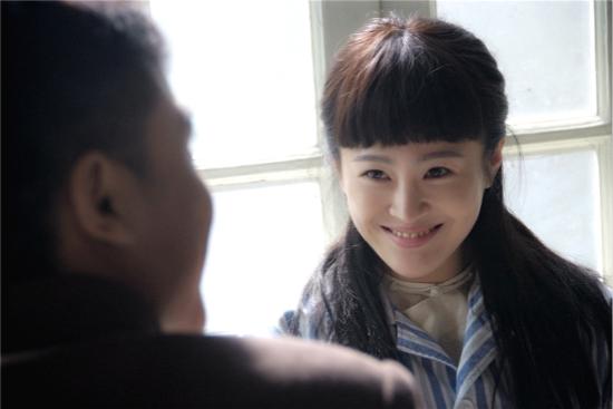 林伊婷拍《青岛往事》变吃货 与导演三度合作