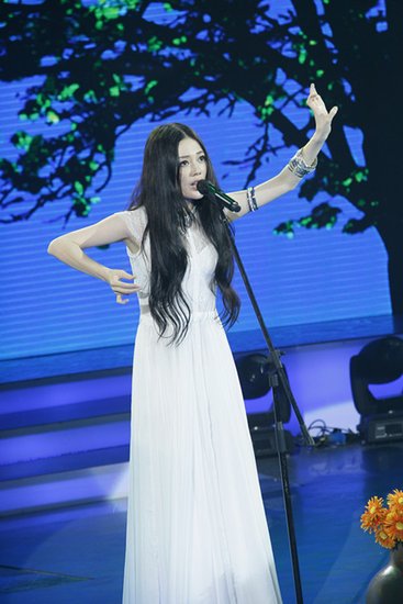 才女曾檐惜败声动亚洲 观众质疑：评委眼界低