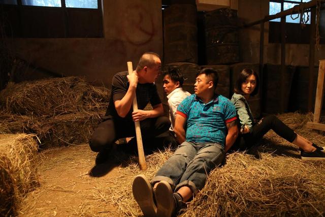 赵家班宋晓峰《槑头槑脑》首播超《余罪》