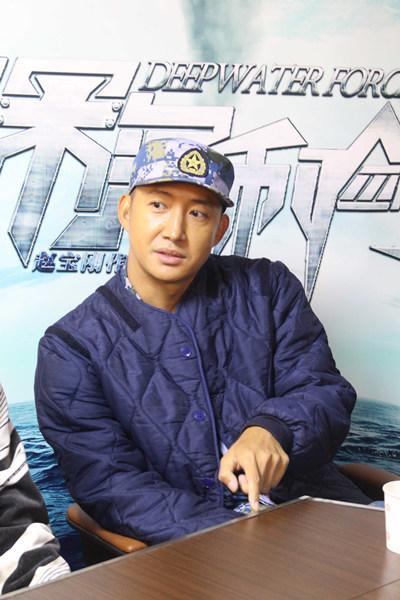 王阳再合作赵宝刚 《深海利剑》演绎严酷教官