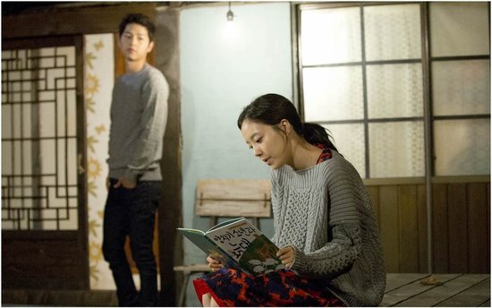 《善良的男人》热播 宋仲基与文彩媛重逢再恋