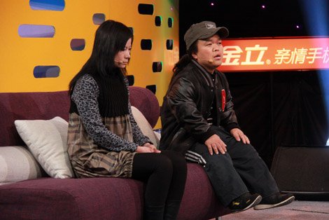 妻子意外被聘为总经理秘书欣喜不已,但她却只是\"袖珍人老总\"布下