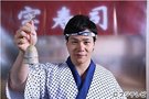 清水宏保客串日剧《被搞错的男人》 扮寿司师傅