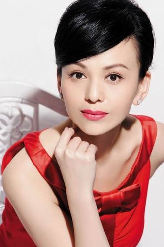 王琳萨日娜二度合作 《有爱就有家》中变身情敌