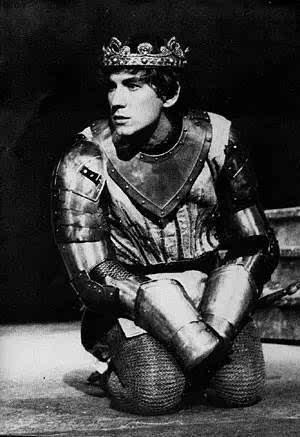 “甘道夫”中国行:去了相亲角,但重点为莎翁