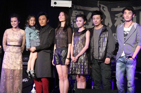 激情献给你危情我扛 常方源赌命拍《浮城谜事》