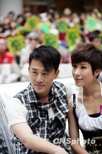 林峰恋上影坛新人 因合拍电影假戏真做生爱意