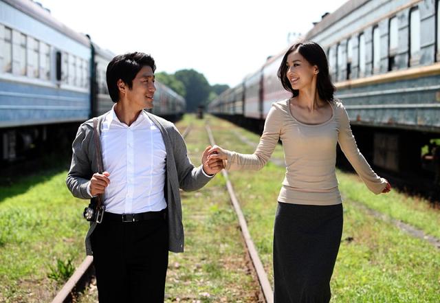 《我在路上最爱你》人气旺 黄圣依：爱“叫兽”