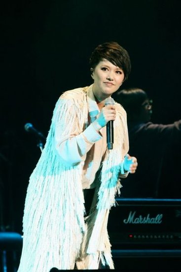 谭维维放炮:有些选秀节目太多恶性炒作