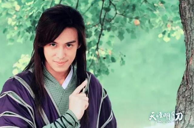 演黑帮少爷的他真是个更传奇的黑帮少爷