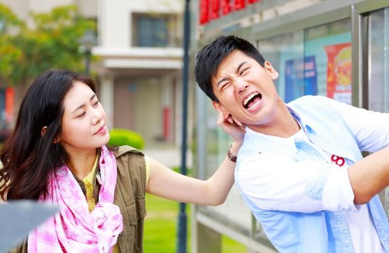 李威等主演的都市青春 偶像剧 《麻辣女友的幸福时光》正在厦门热拍