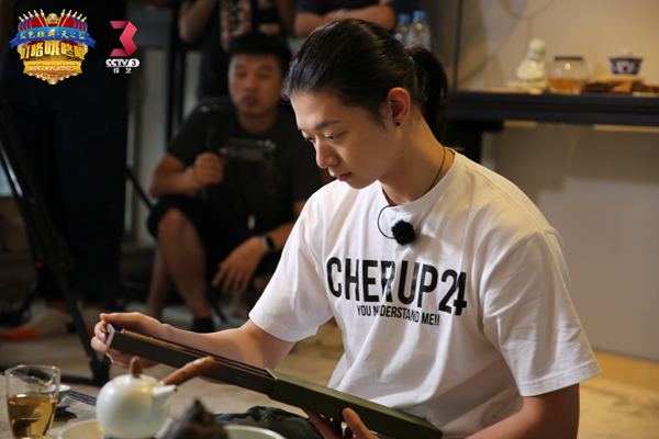 《叮咚》霍尊表现不佳？ 韩磊喊“妃子”助阵