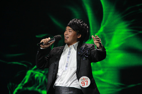 中国红歌会走出“国际范儿” 阿普萨萨获青睐