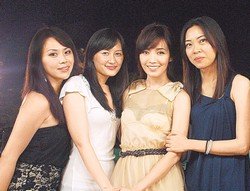 侯佩岑姐妹淘巴厘岛留合影 下周返台照常工作