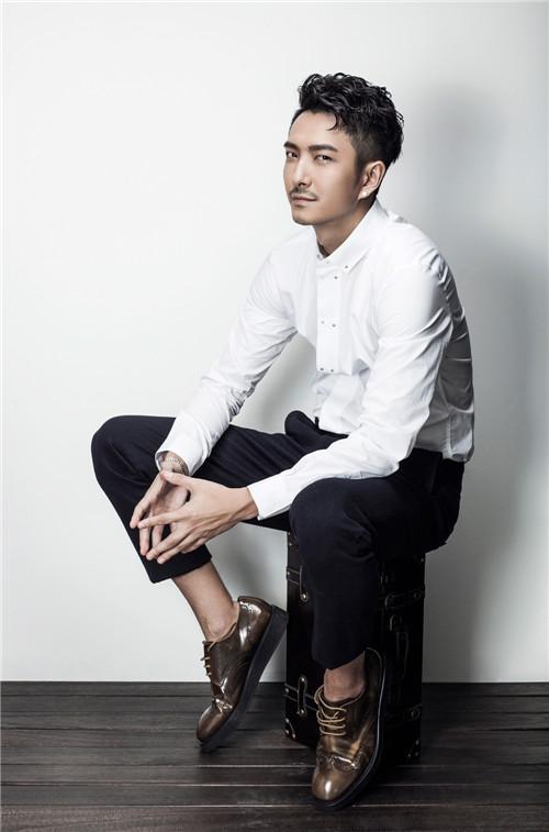 惊喜变身！ 启杰《少年》演绎傲娇法医受热捧