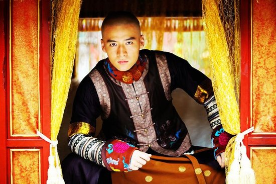 《宫2》美女环绕 十四阿哥魏千翔大呼hold不住