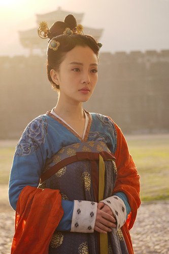 李小璐六年不接古装戏 为《美人天下》屡破谜