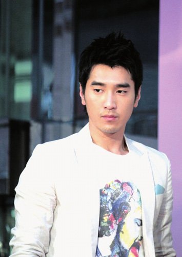 赵又廷爱美人不爱"江山":工作和爱情,我选后